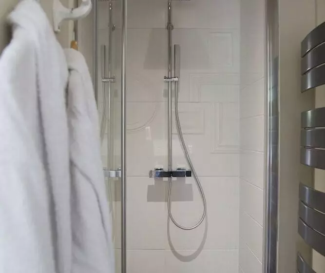 Majatalo Le Domaine De Dony