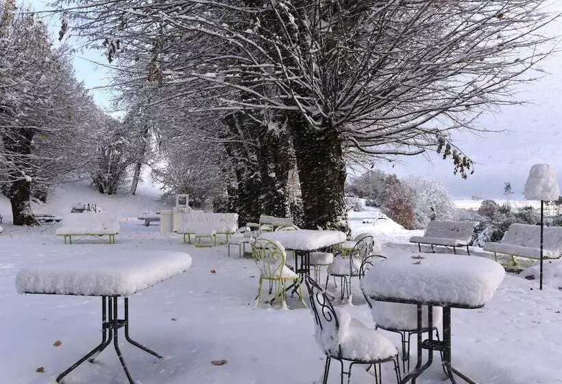 Majatalo Le Domaine De Dony