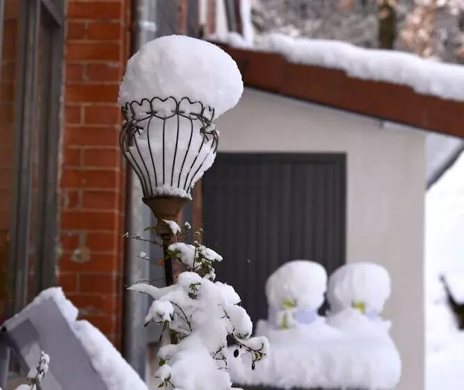 Majatalo Le Domaine De Dony