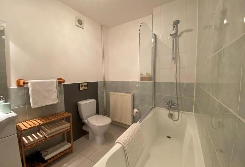 פנסיון L'envers