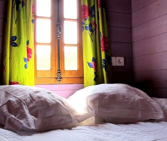 بنسيون Les Roulottes Du Lauragais