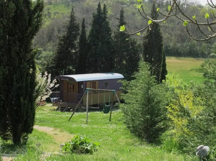 ペンション Les Roulottes Du Lauragais