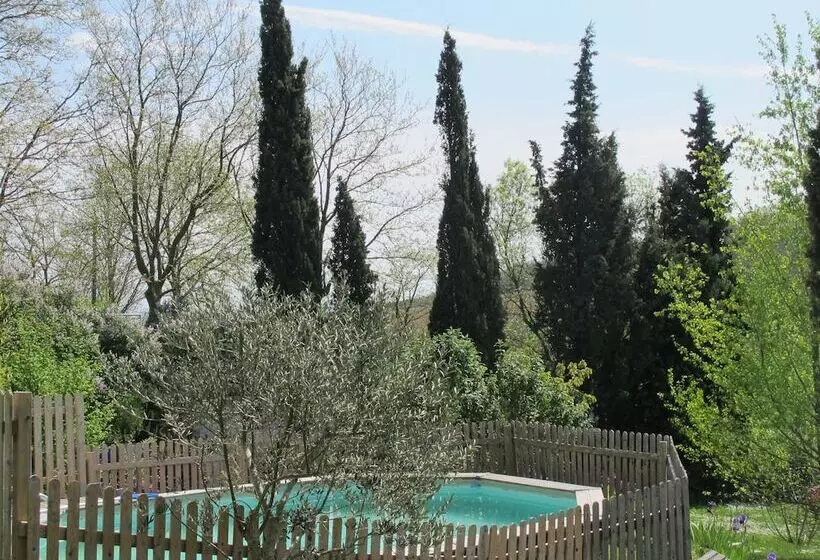 ペンション Les Roulottes Du Lauragais