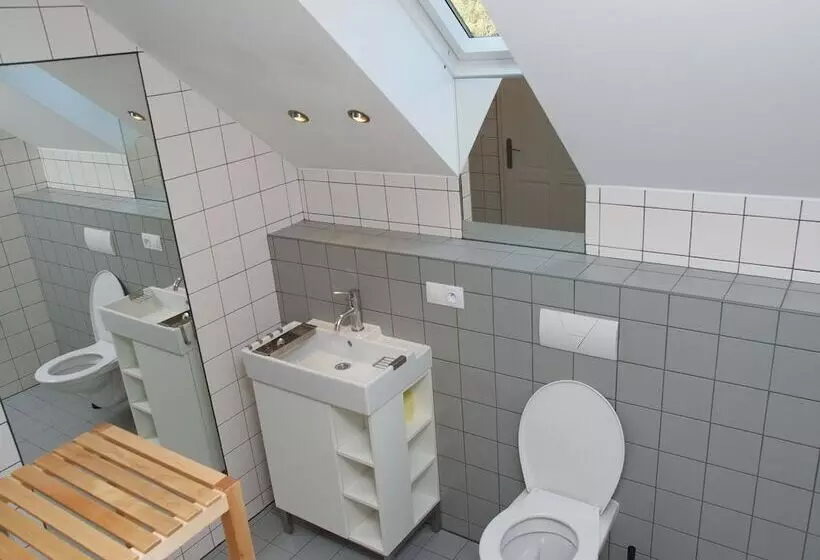 Majatalo Penzion U Hájovny U Pískoven   Vlkov