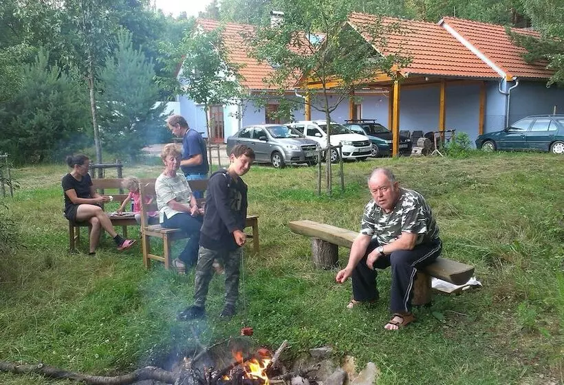 Majatalo Penzion U Hájovny U Pískoven   Vlkov