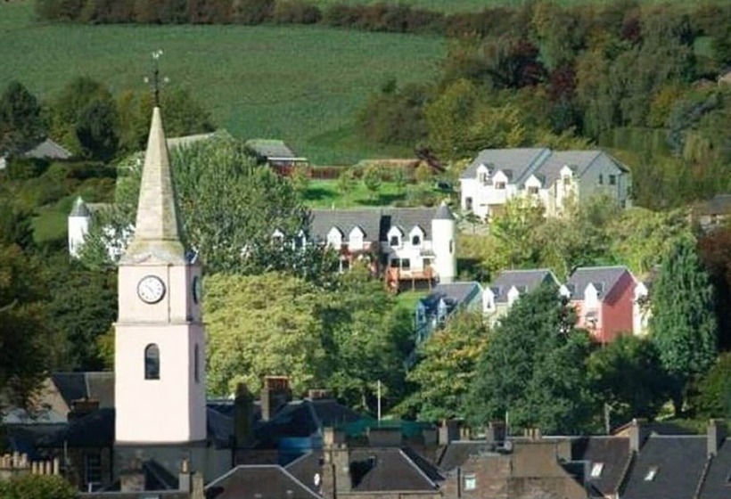 Lovely Cottage In Garden Grounds Near Centre