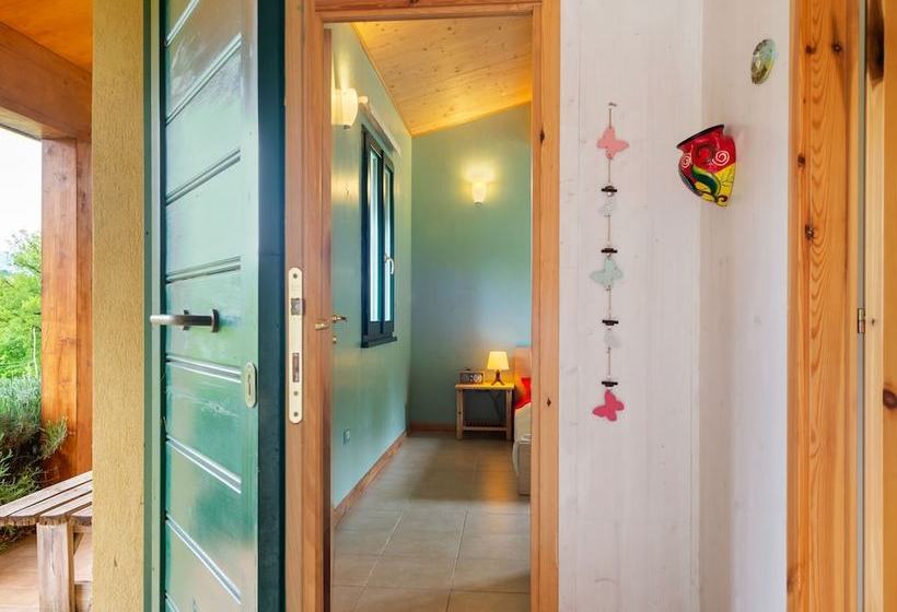 Captivating Cottage In San Ginesio With Swimming Pool