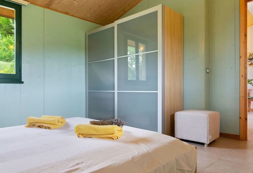 Captivating Cottage In San Ginesio With Swimming Pool