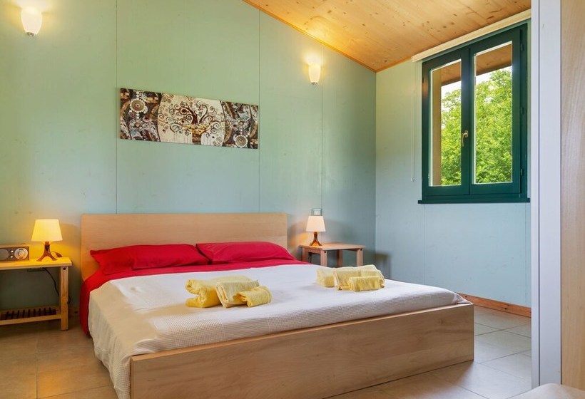 Captivating Cottage In San Ginesio With Swimming Pool