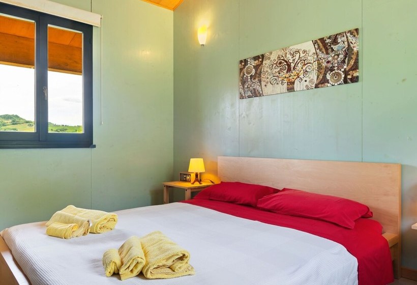 Captivating Cottage In San Ginesio With Swimming Pool