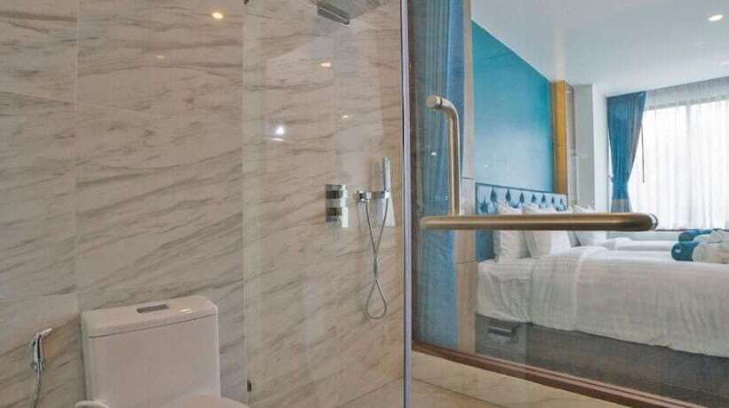 בית מלון כפרי Oceana Kamala Resort