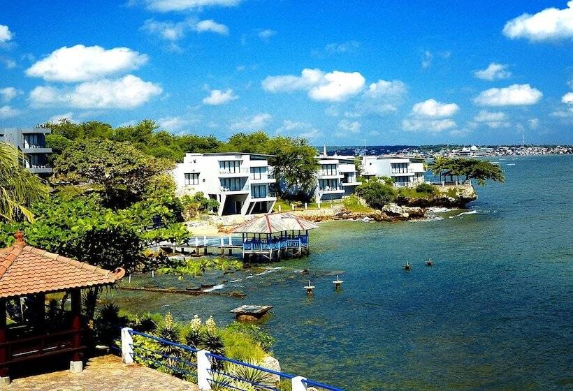 فندق Tanjung Kodok Beach Resort