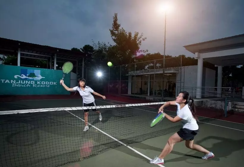 Hotelli Tanjung Kodok Beach Resort