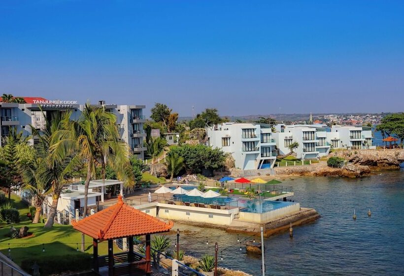 فندق Tanjung Kodok Beach Resort