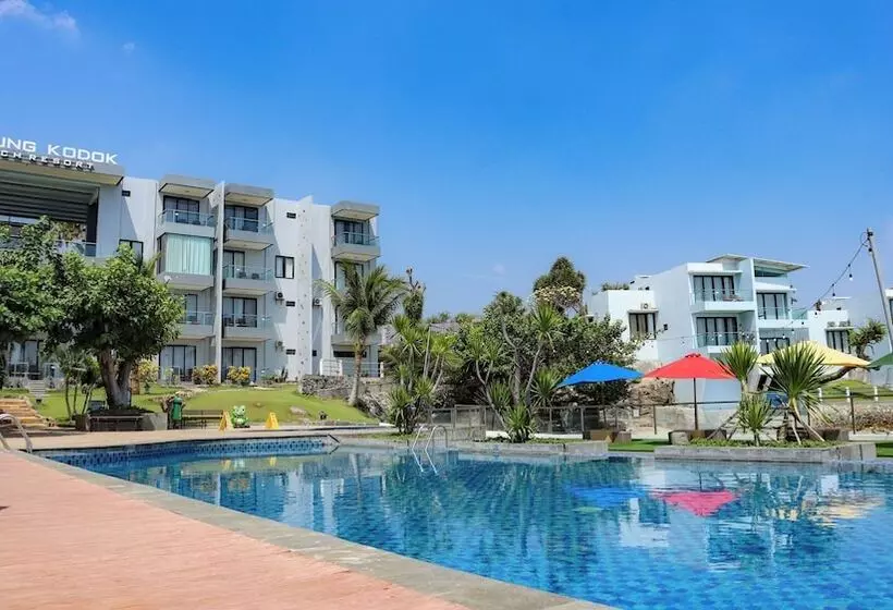 Hotelli Tanjung Kodok Beach Resort