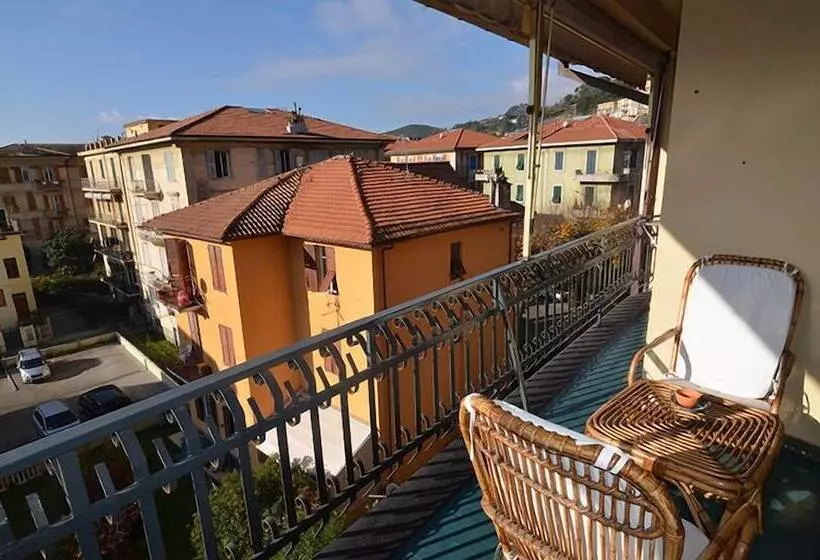 Levanto Rentals