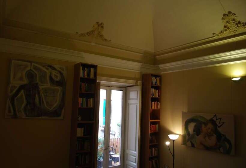 پانسیون Casa Verdi   House Of Travelers