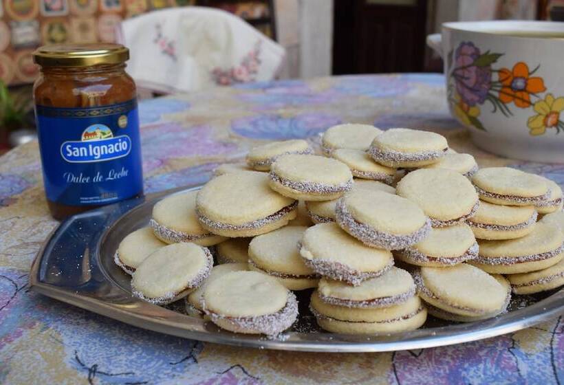 پانسیون Casa Verdi   House Of Travelers