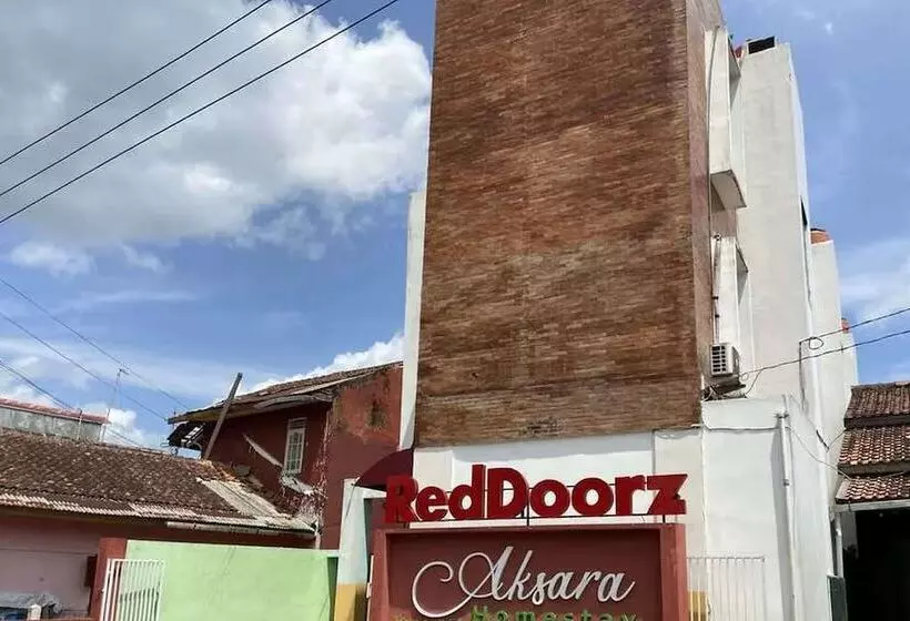 ペンション Reddoorz Near Rsud Margono Purwokerto 3