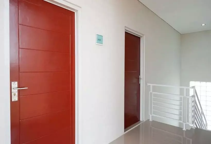 ペンション Reddoorz Near Rsud Margono Purwokerto 3