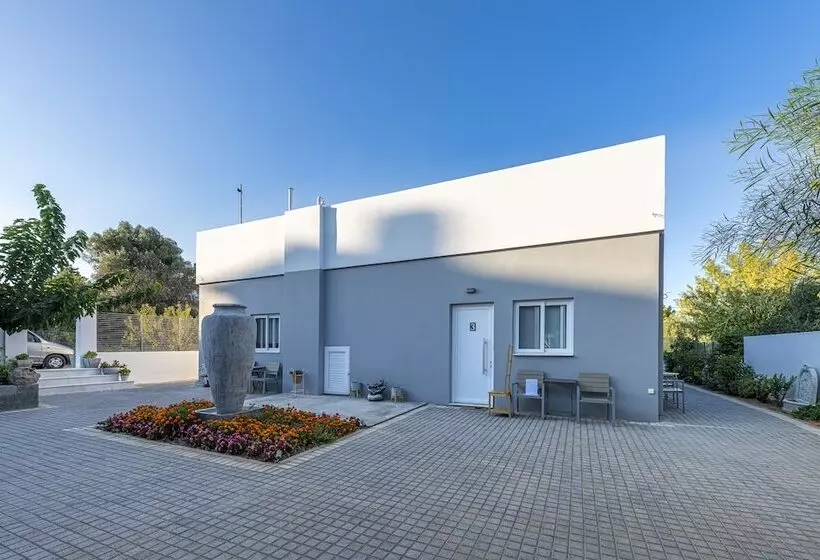 Comfort Stay Airport Studios   Free Shuttle From The Athens Airport