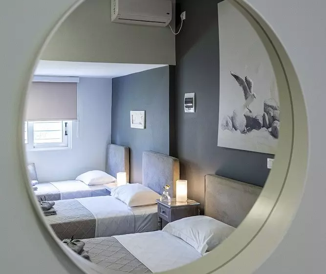 Comfort Stay Airport Studios   Free Shuttle From The Athens Airport