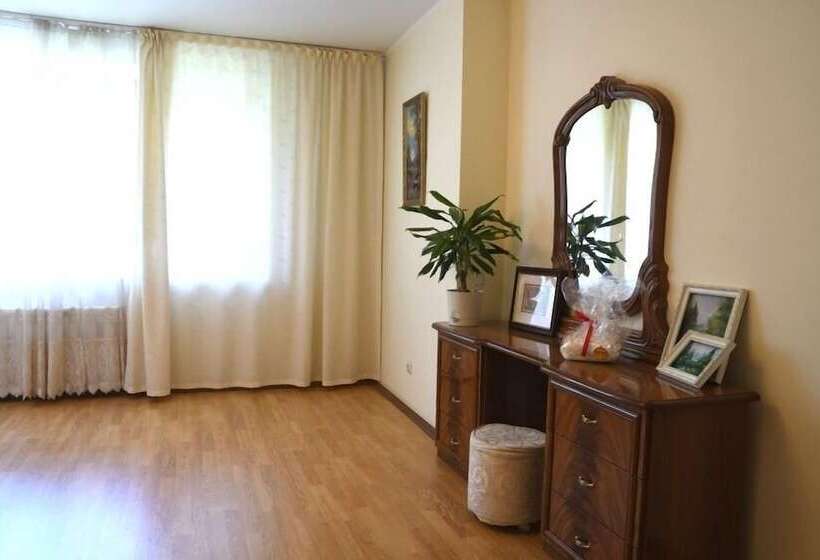 Guest House Home   Hostel