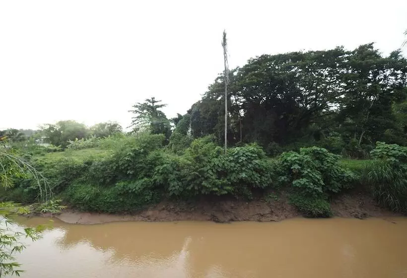 هتل Bann Lhong Rak Krabi