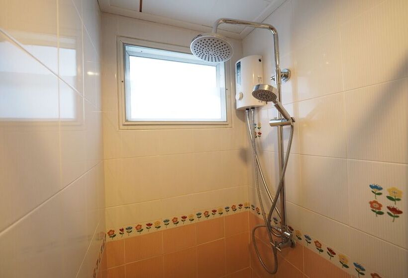 هتل Bann Lhong Rak Krabi