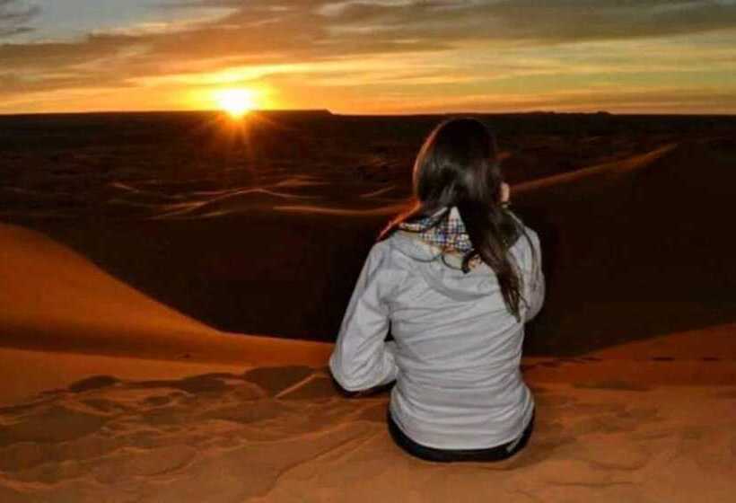 ホテル Nomada Desert Camp