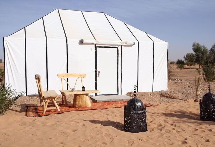 Hotel Nomada Desert Camp
