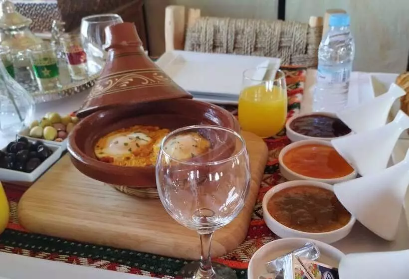 Hotelli Desert Heart Luxury Camp