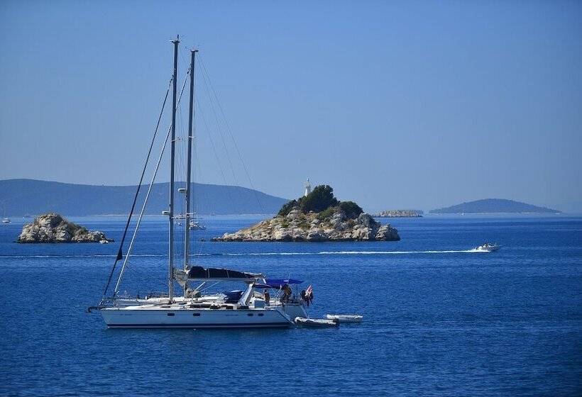 酒店 Happy Camp In Amadria Park Camping Trogir