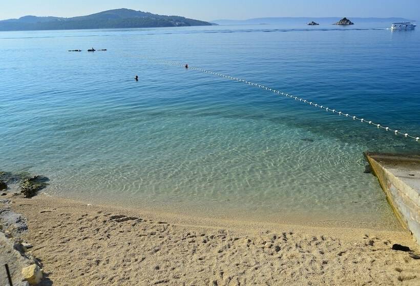 酒店 Happy Camp In Amadria Park Camping Trogir