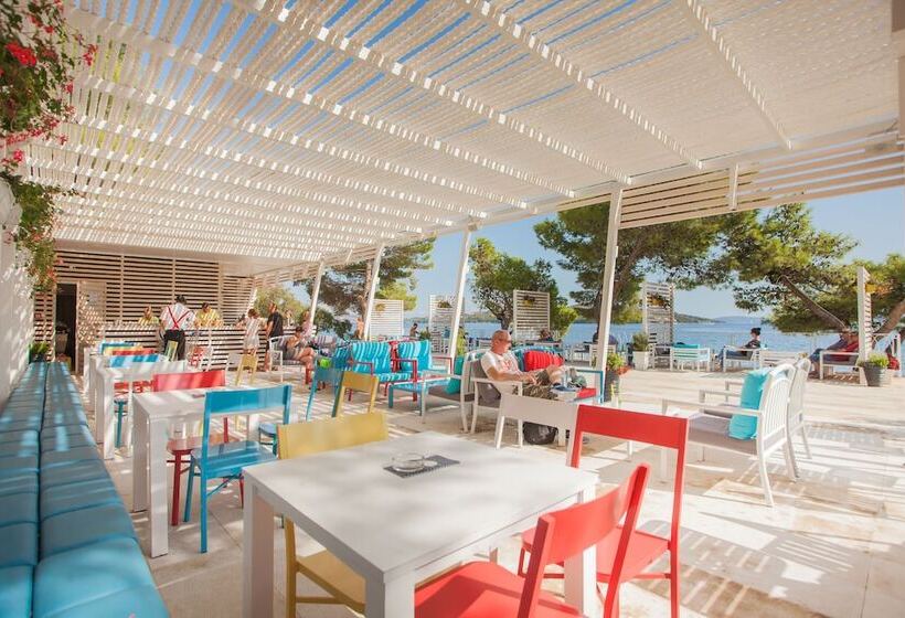 酒店 Happy Camp In Amadria Park Camping Trogir