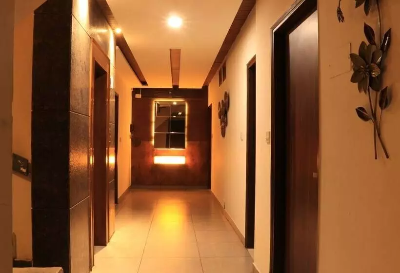 Fabhotel Nanda Nr Ludhiana Junction Railway Station