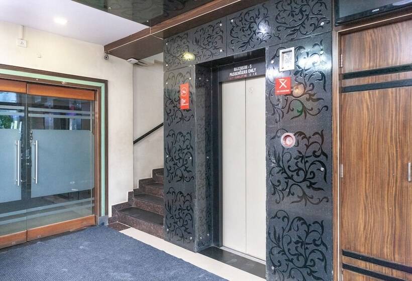 Hotel Oyo 19985 Seven Hills Inn