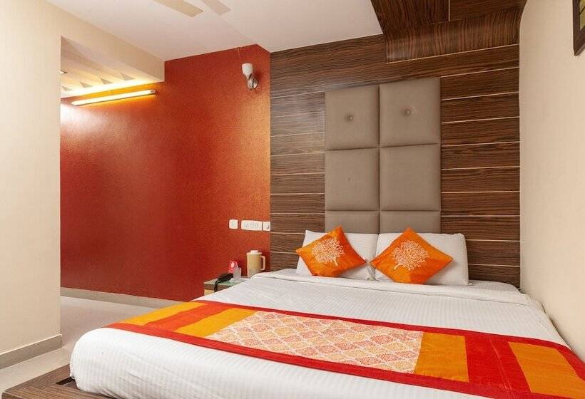 Hotel Oyo 19985 Seven Hills Inn