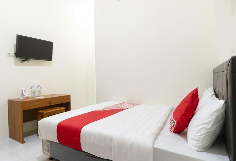 酒店 Oyo 562 Griya Hanum Syariah