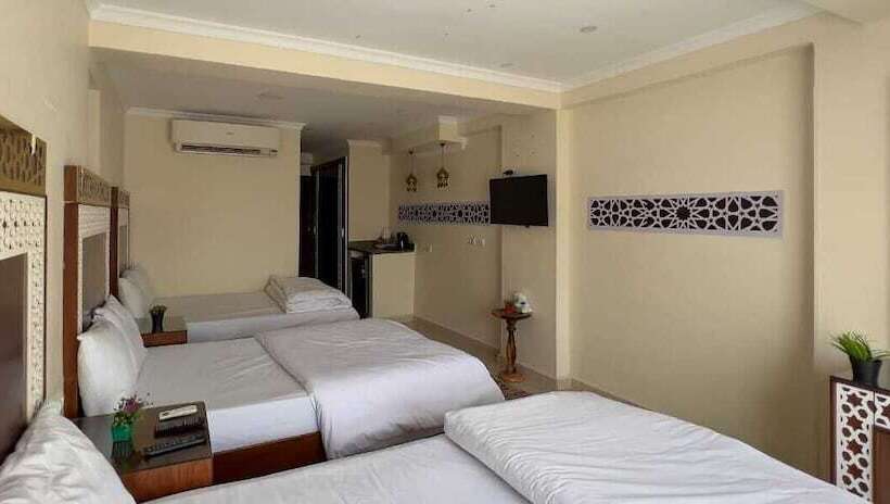 Pyramids Height Hotel & Pyramids Master Scene Rooftop