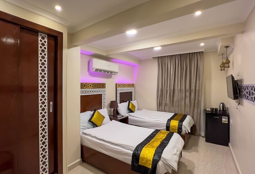 Pyramids Height Hotel & Pyramids Master Scene Rooftop