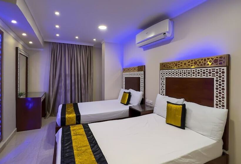 Pyramids Height Hotel & Pyramids Master Scene Rooftop