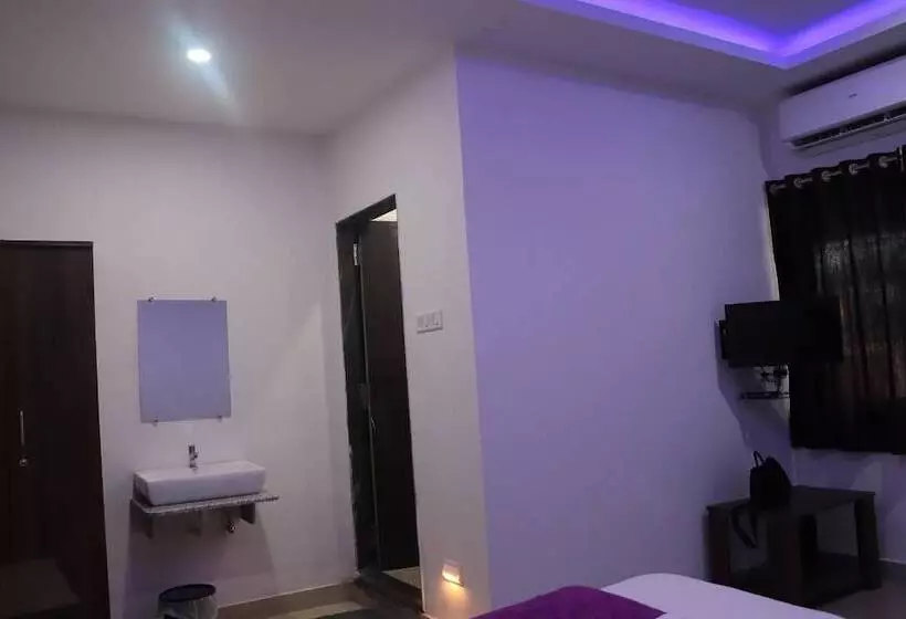ホテル Suraj Inn