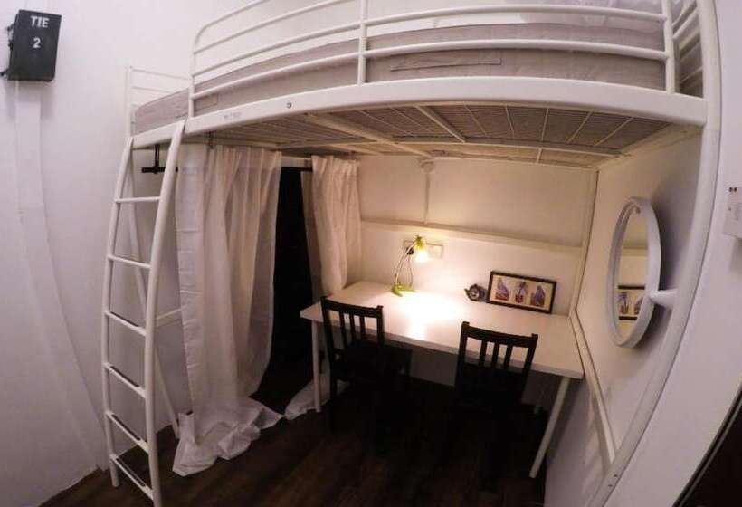 בית מלון כפרי Thekatil Kelana Jaya