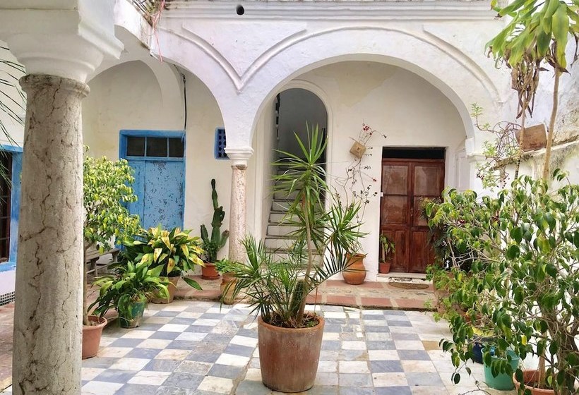 House With 3 Bedrooms In Tarifa, With Wonderful City View, Furnished Terrace And Wifi 500 M From Th