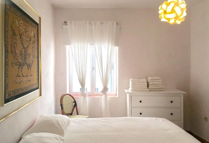 House With 3 Bedrooms In Tarifa, With Wonderful City View, Furnished Terrace And Wifi 500 M From Th