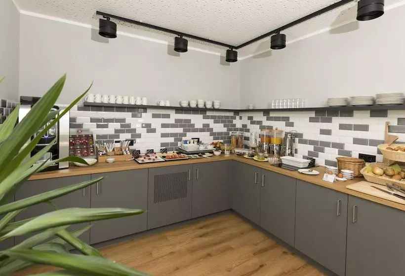 Majatalo Mk Monteurzimmer Eschborn