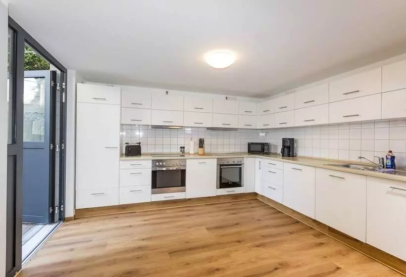 Majatalo Mk Monteurzimmer Eschborn