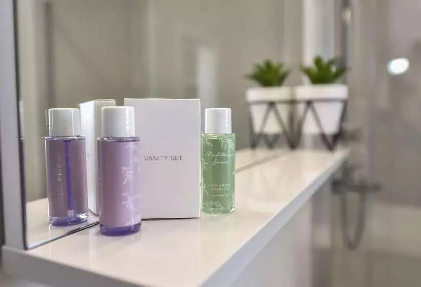 Majatalo Pool Apartments & Rooms Mare