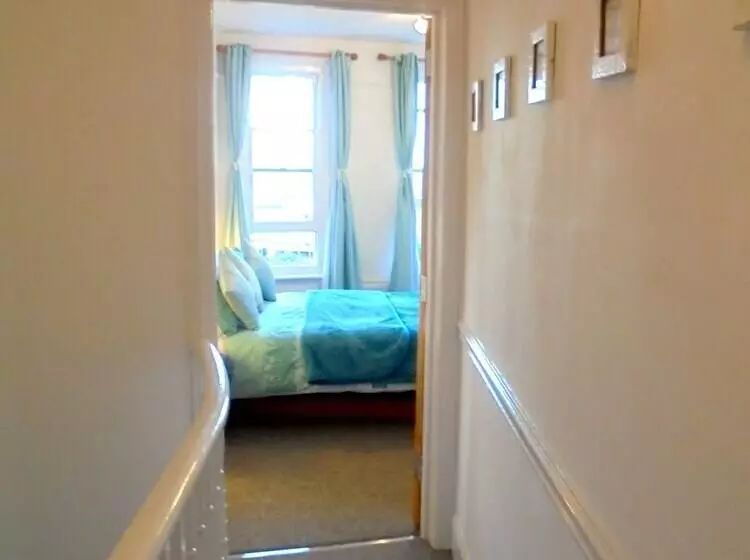 Seaview Cottage